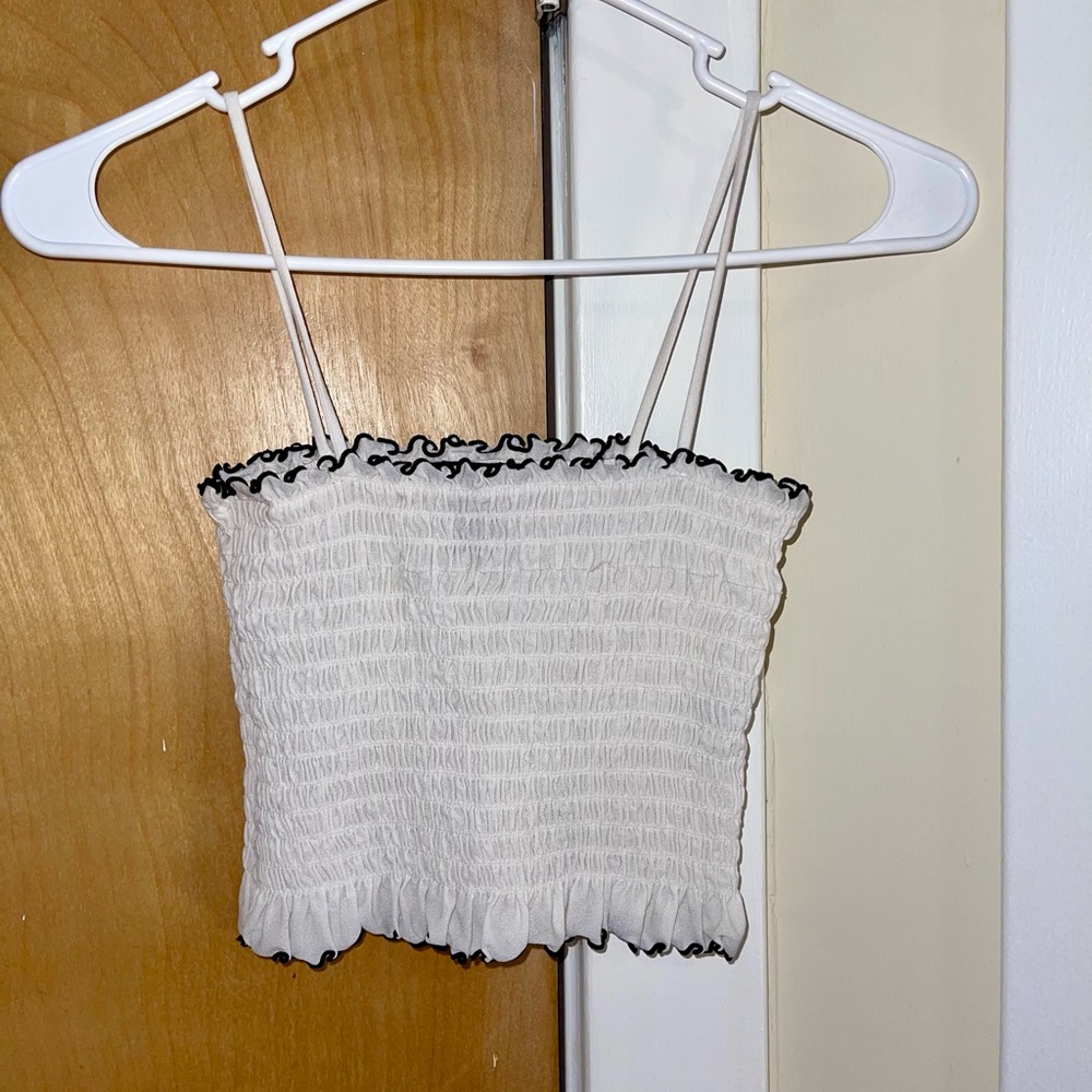 Forever 21 White & Black Scrunch Square Tank